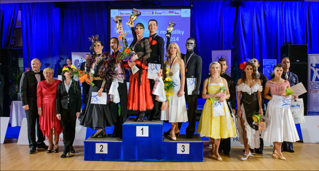 MČR_showdance_2014_-_stupně_vítězů