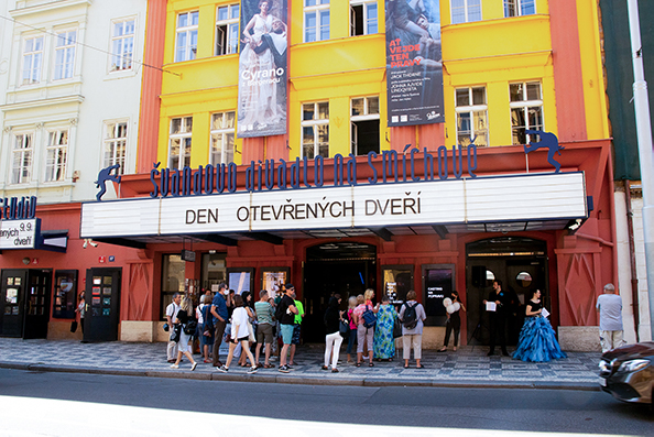 Den otevřených dveří ve Švandově divadle