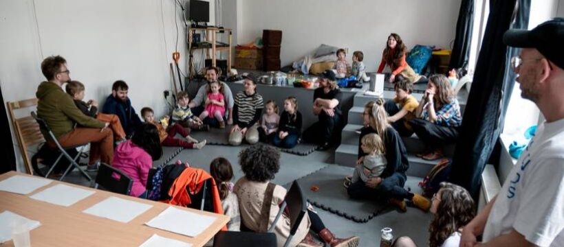 Noc divadel v domě nacucky!